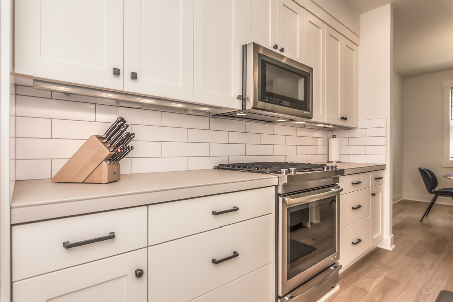 stainless steel appliances in Lewis and Clark Park townhouse