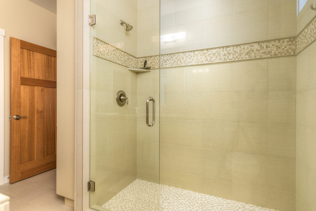 walk in shower of furnished executive rental in Northwest Crossing